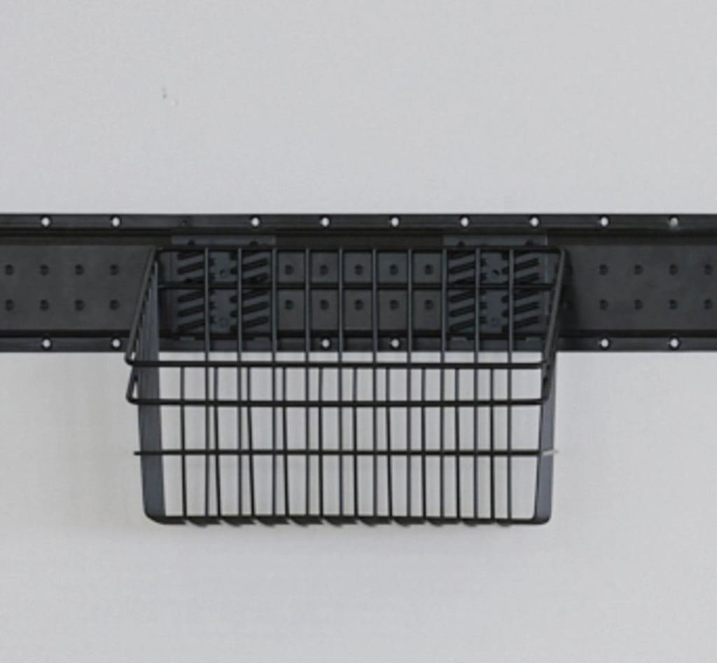 Heavy Duty Metal Wire Basket 55lb Capacity R925960
