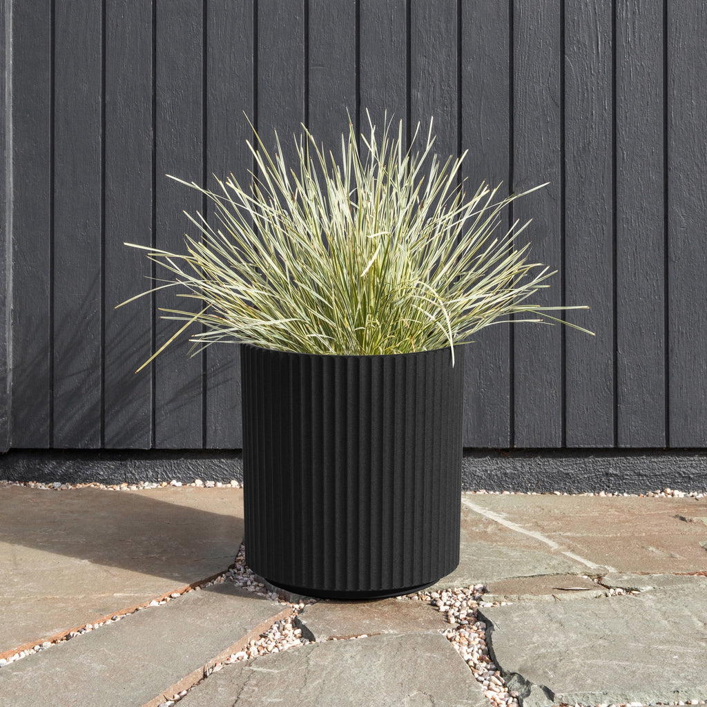 16" Plastic-Stone Planter Black C210