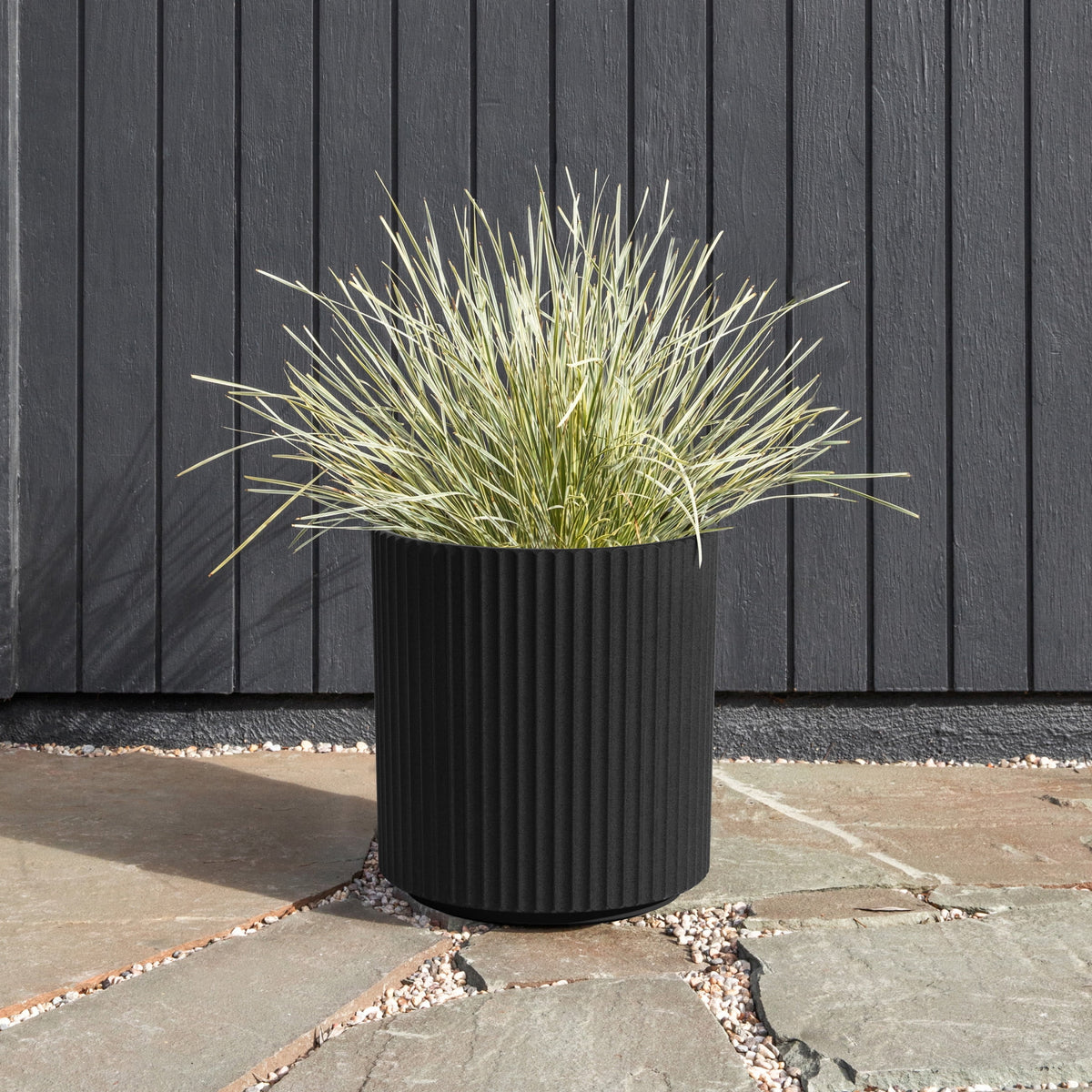 16" Plastic-Stone Planter Black C210