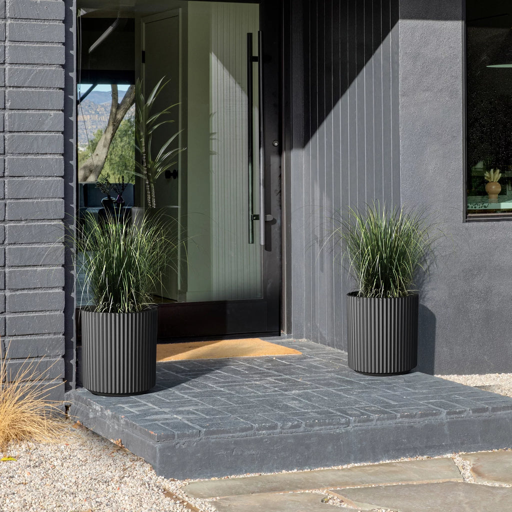 16" Plastic-Stone Planter Black C210