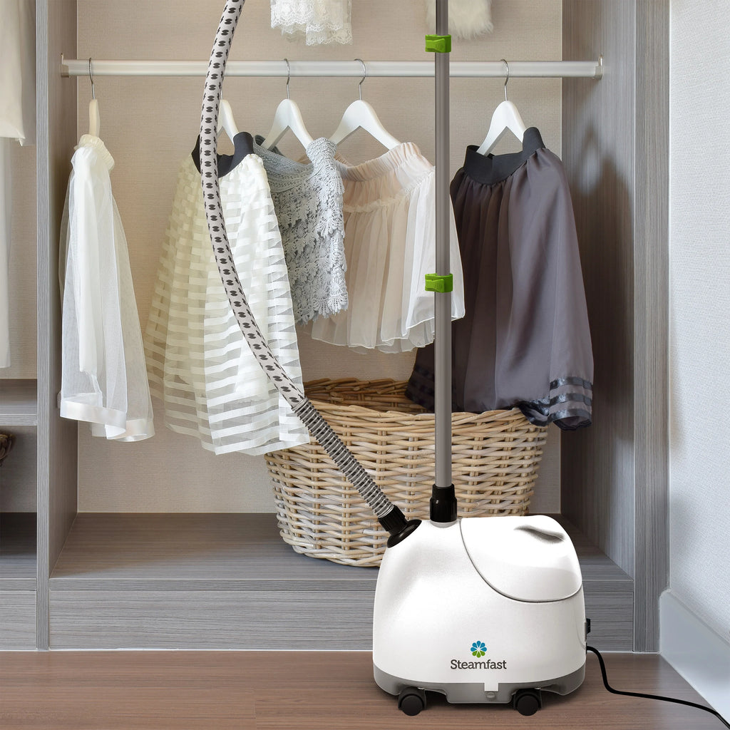 White Full-Size Fabric Steamer B7792