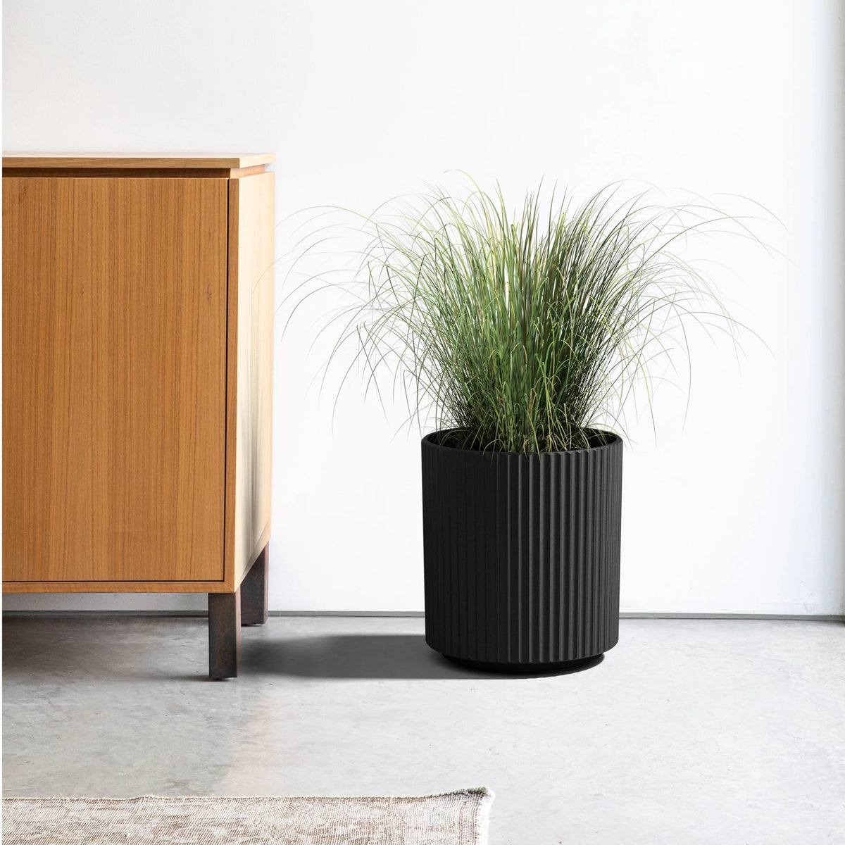 16" Plastic-Stone Planter Black C210