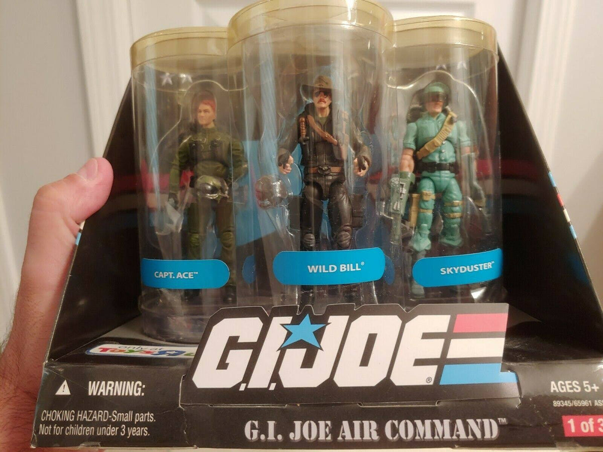 Boxed Set of 3 Action Figures O9607