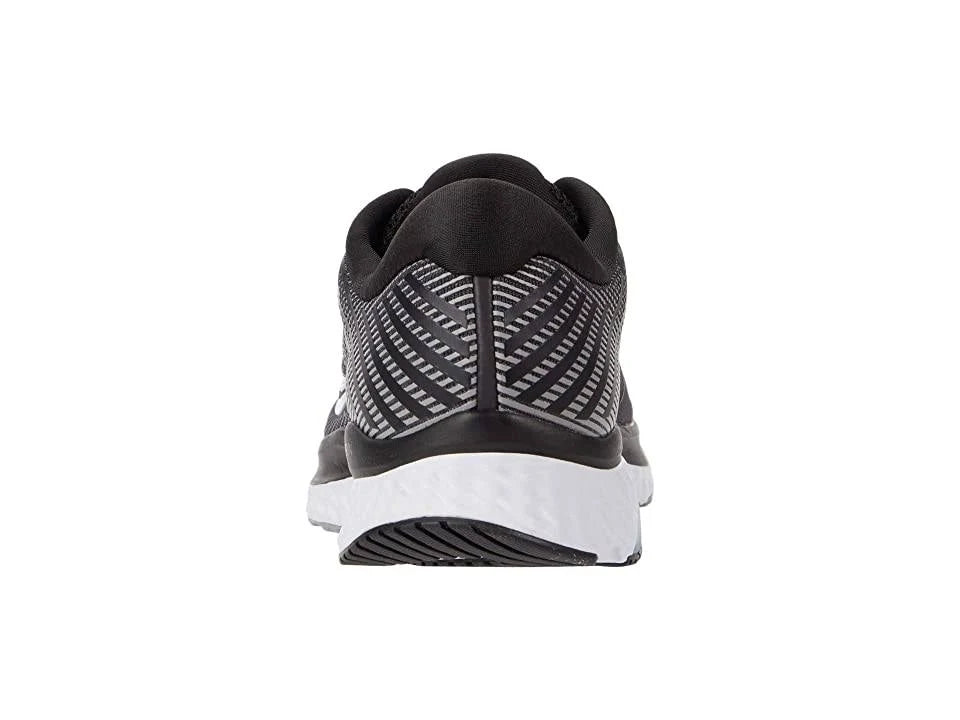 Black / White Running Shoes N906065