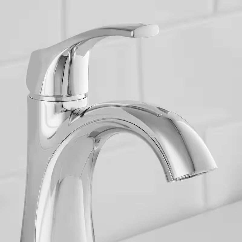 Single Handle Single Hole Bathroom Faucet in Chrome B90508