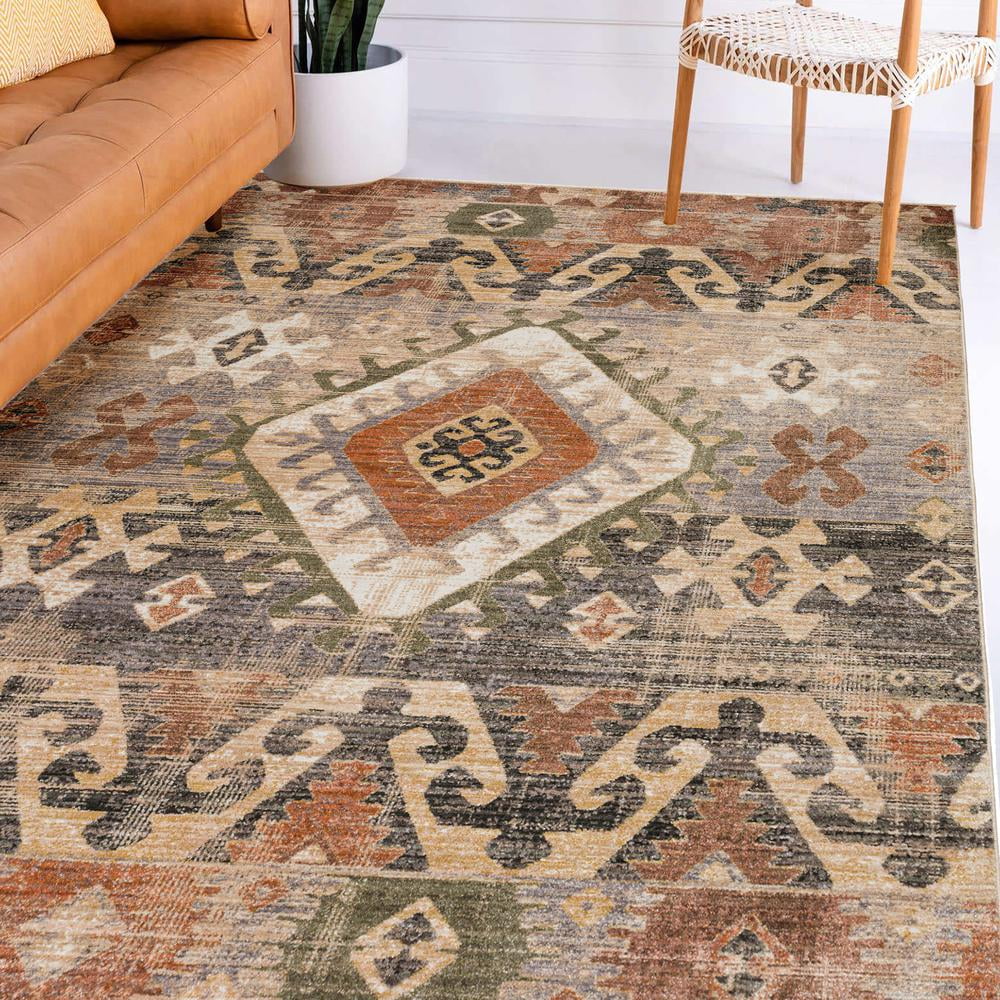 Canyon 9' x 12'6" Rug Q8728