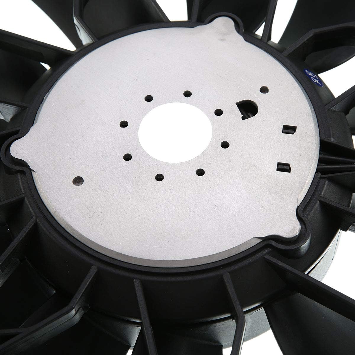 AC Condenser Radiator Cooling Fan Assembly P5843