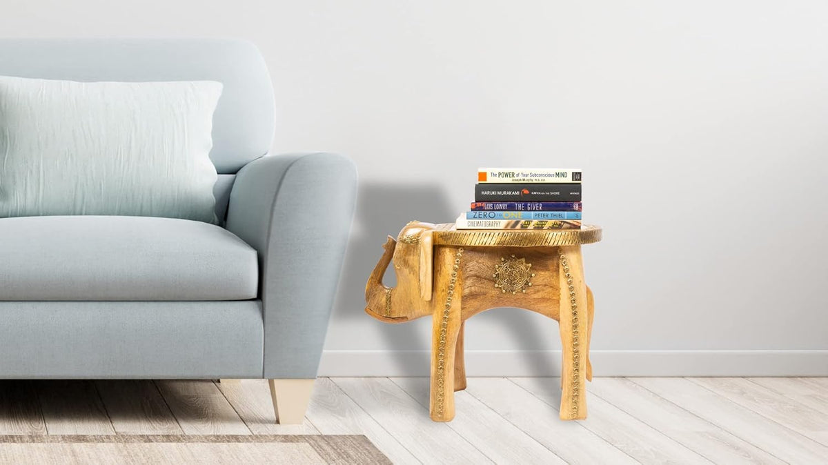 Hand Carved Wooden Coffee Table with Drawer I622