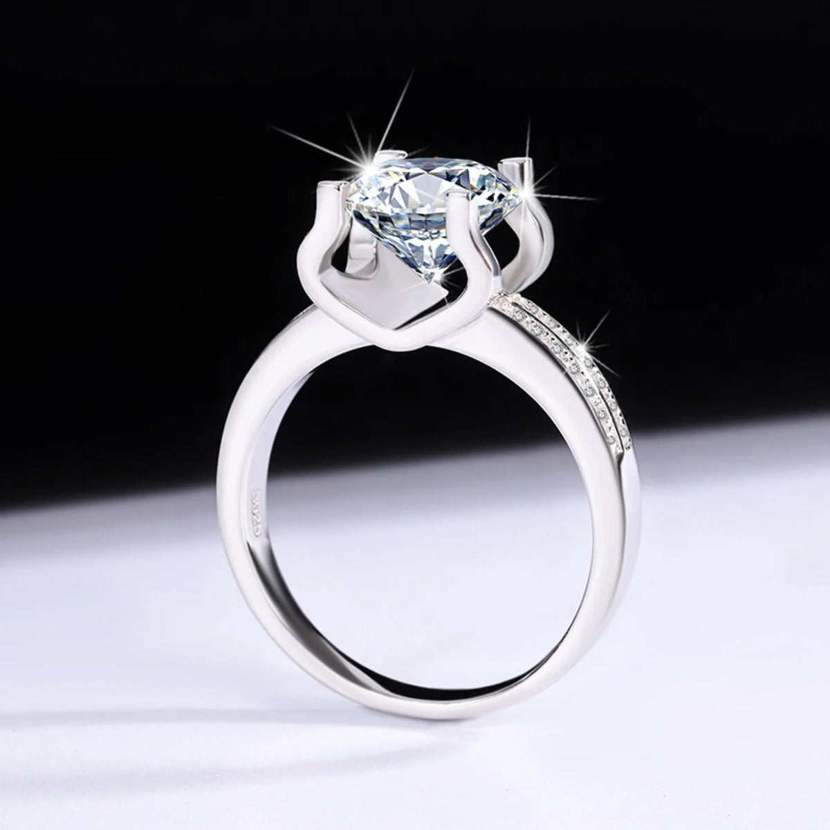 3ct Round Cut Moissanite Diamond Ring in 925 Sterling Silver S522